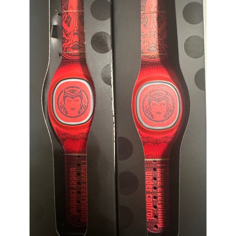 Disney MagicBand+ Scarlet Witch Wanda Maximoff Marvel Set‎ of 2 New In Box